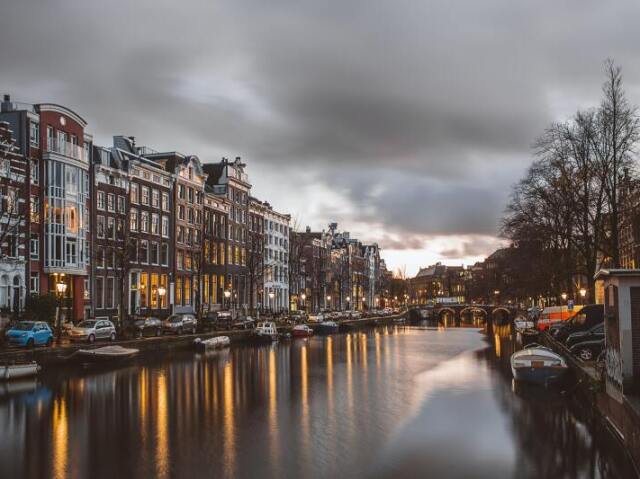 Asmetedã - Holanda