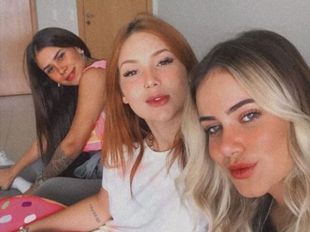 Ana, Virgínia e Lais