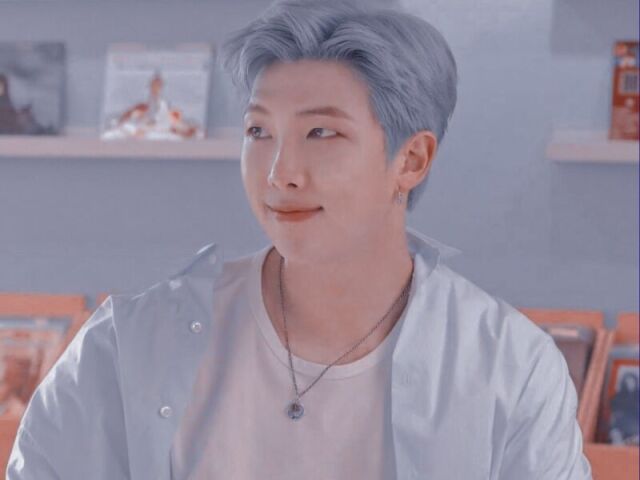 ✨ Ir a uma festa com RM. ✨