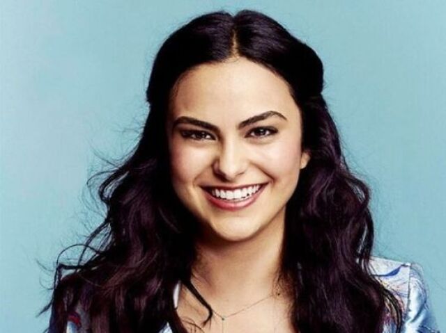 Camila Mendes