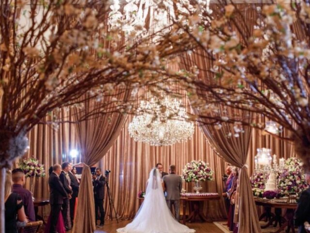 Monte seu casamento- leiam a legenda por favor⬇⬇⬇