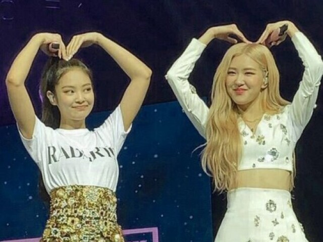 Chaennie (Rosé e Jennie)