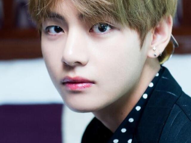 V (do bts)