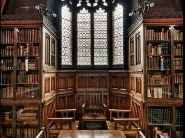 Biblioteca de Hogwarts