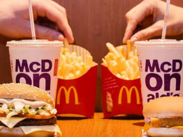 comer mc com os amigos(as)