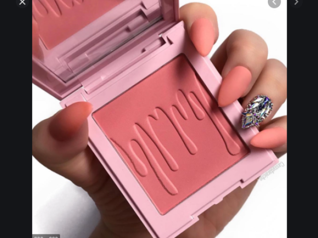 esse blush da Kylie é a minha vida