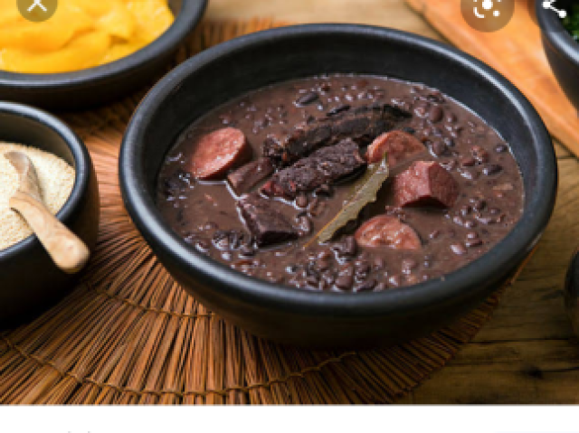 Feijoada uma comida típica do Brasil todo brasileiro já comeu todo brasileiro já provou