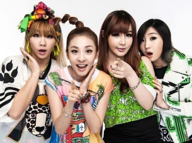 2NE1