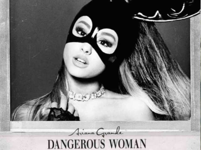 dangerous woman
*as anteninha de formiguinha 😍😍*