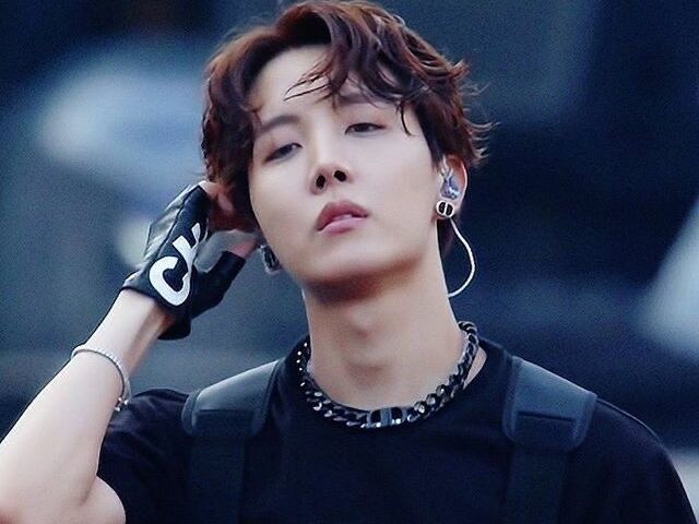 Hoseok (J-Hope)
