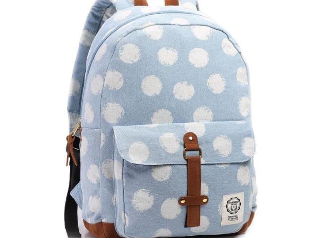 Mochila azul com bolinhas brancas