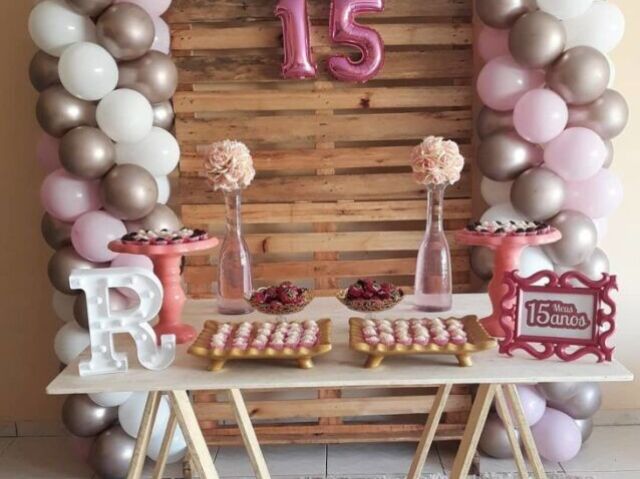 ✨Aniversário de 15 anos simples✨