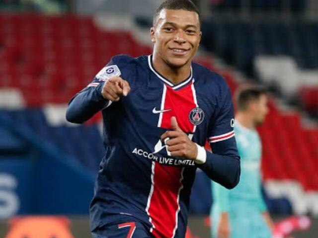 MBAPPÉ