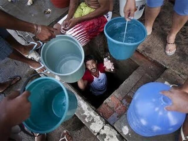 As cidades enfrentam crises de abaste-
cimento