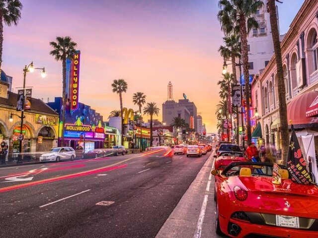 Na badalada Los Angeles onde posso sair e tirar muitas fotos bonitas