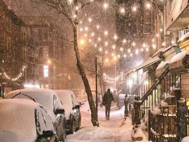 um passeio pela cidade, para verem o primeiro nevão juntos