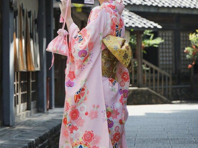 Furisode