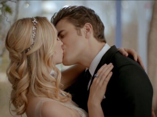 Quem seria seu namorado em The Vampire Diaries?