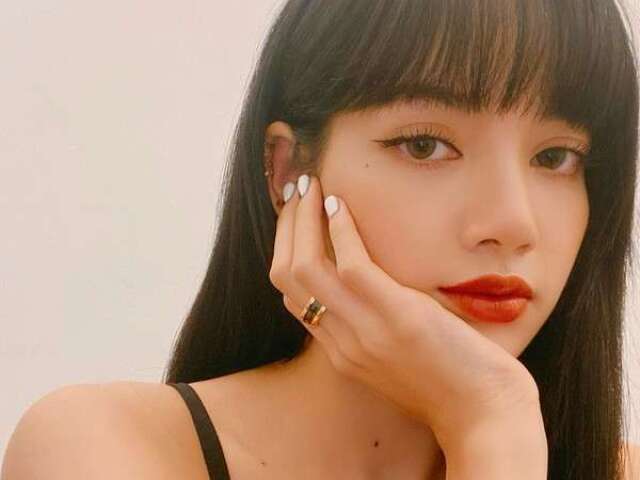 BLACKPINK- Lisa