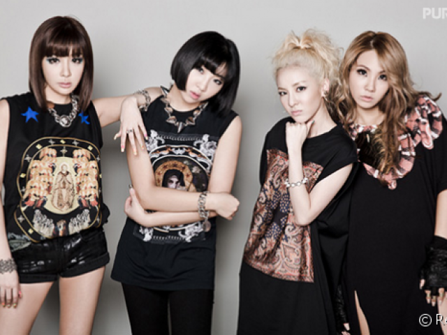 2NE1