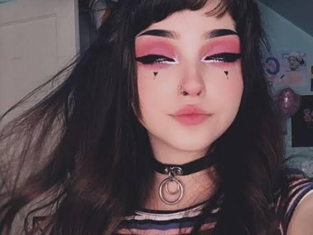 𓂃𔘓E-girl