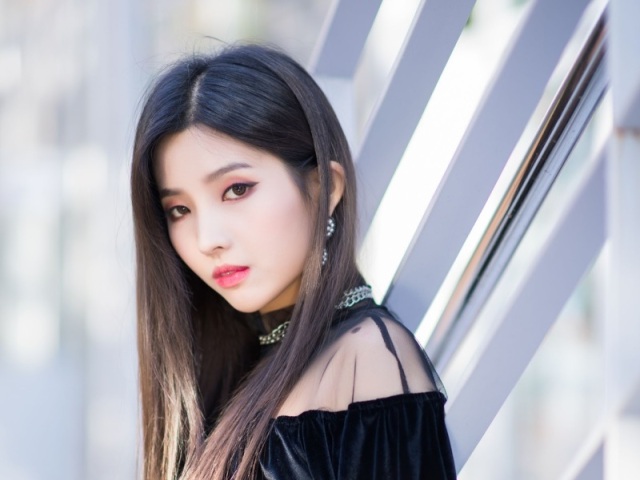 Soyeon ( (G)I-DLE)