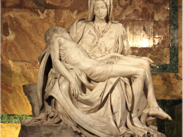 Pietà - Michelangelo