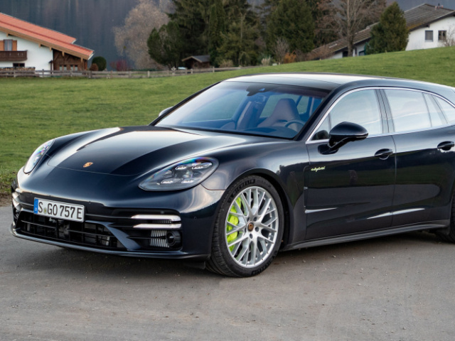 porsche panamera turbo s e-hybrid sport turismo