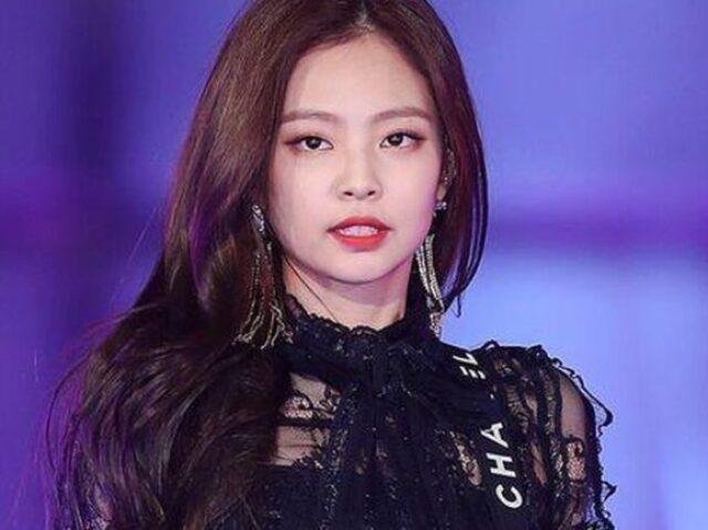 JENNIE