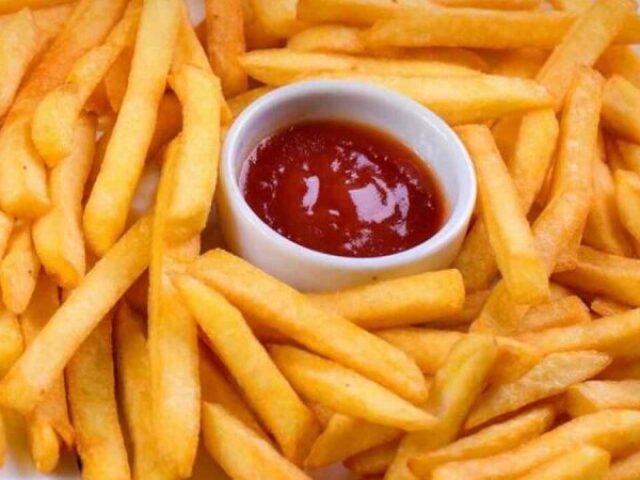 Batata frita com Ketchup