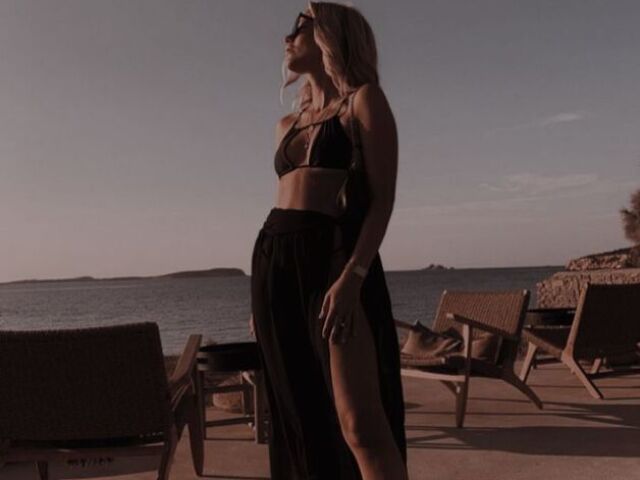 Dark paradise