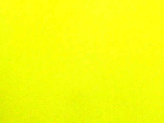 amarelo