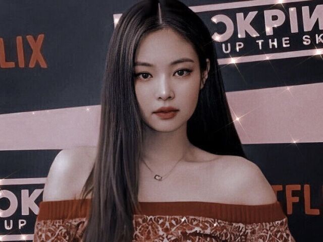 더 캄캄한 이곳에 shine like the stars
그 미소를 띠며, I'll kiss you goodbye

(Jennie)