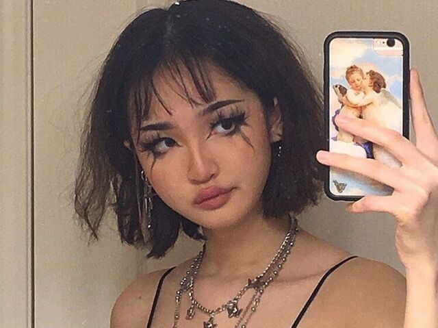 E-girl