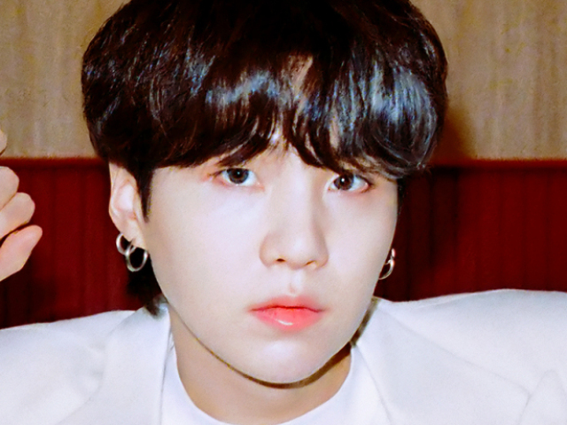 Yoongi (SUGA)