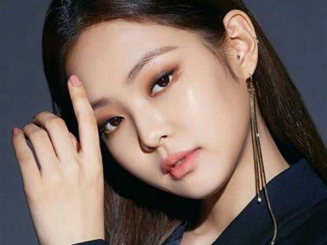 Jennie . BLACKPINK