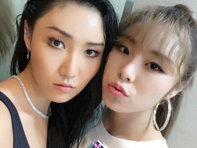 Hwasa e Wheein