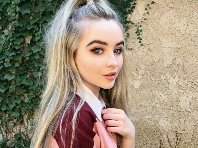 Sabrina carpenter