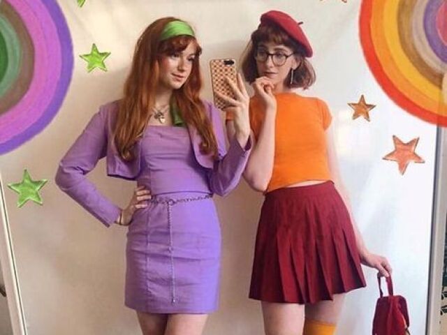 SOFIA DE DAPHENE E EU DE VELMA