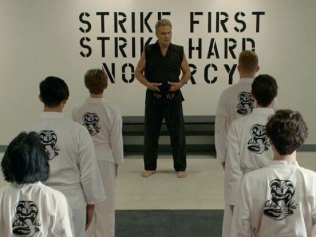•Você conhece Cobra Kai? •