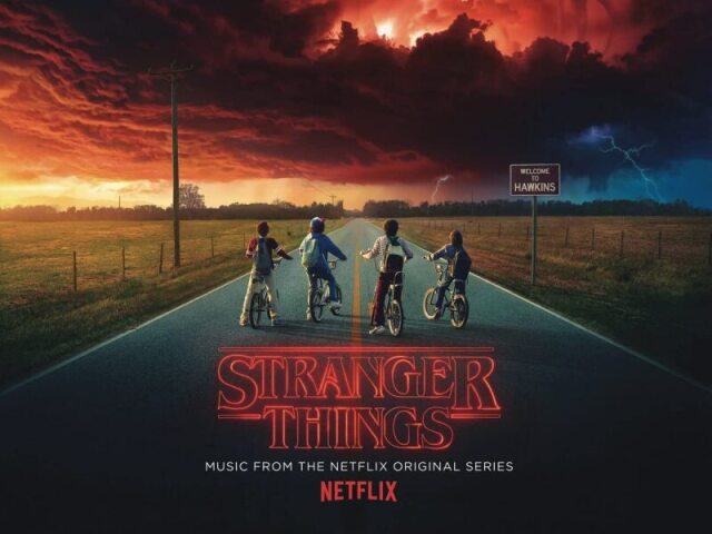 Stranger Things. (amoooo)