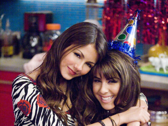 Victoria Justice e Daniela Monet