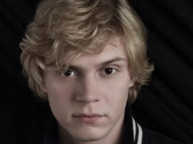 Evan peters