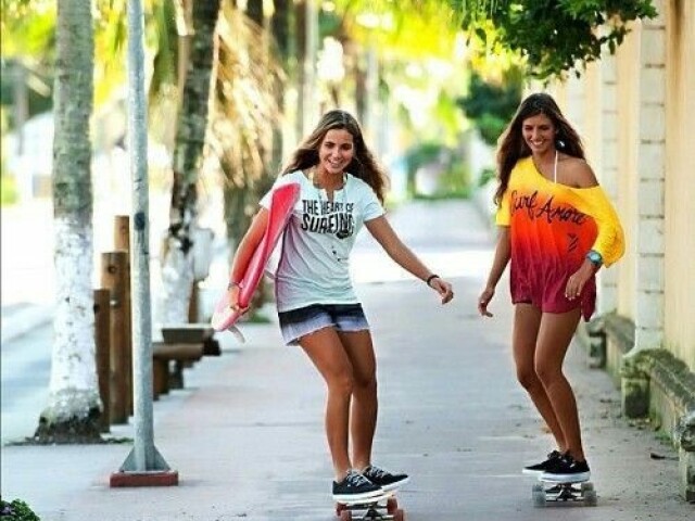 Andar de skate😍