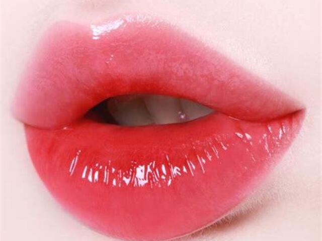 sΓ³ um lip tint
