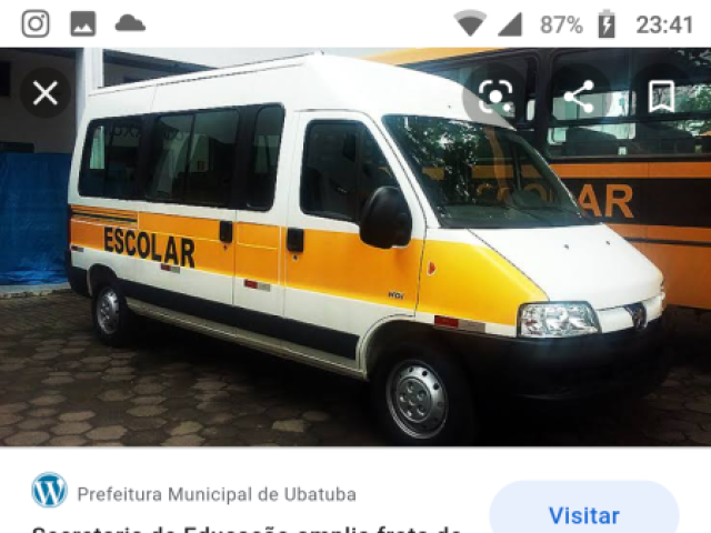 De ônibus escola
Van