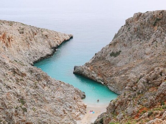 Ninfas da ilha de Creta Guardiões de Zeus, sobre Gaia