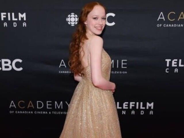 Amybeth McNulty