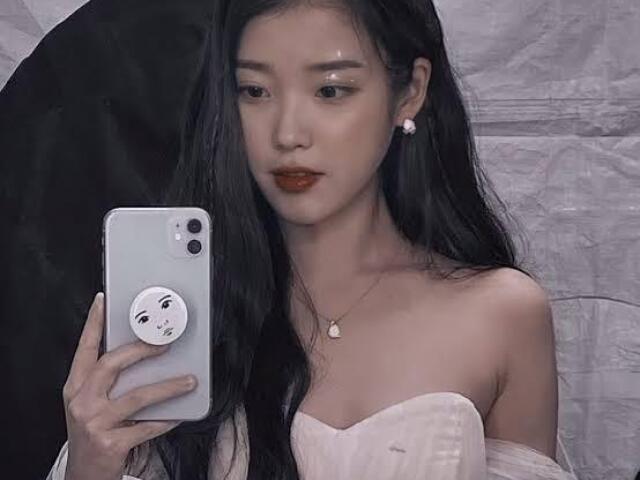 ✨ IU ✨