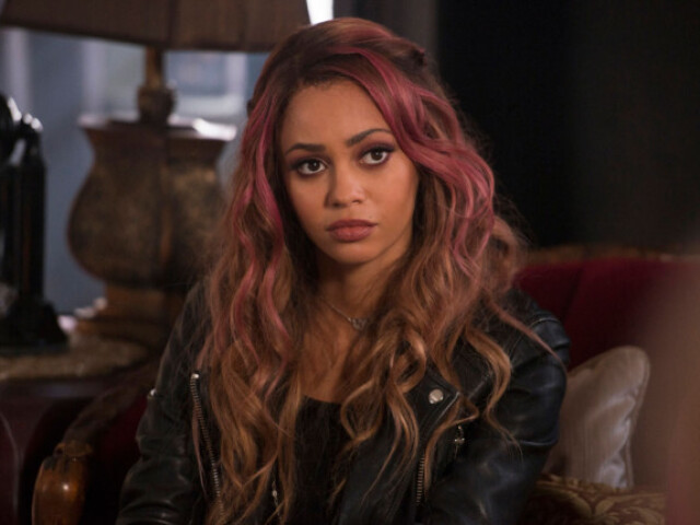 Toni Topaz